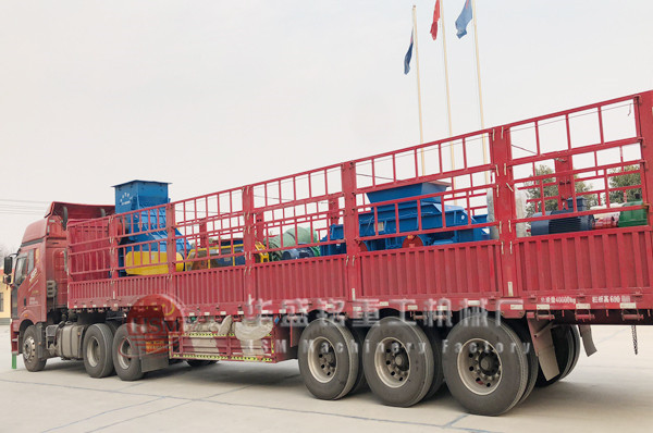 大型液壓對輥破碎機(jī)如何防銹