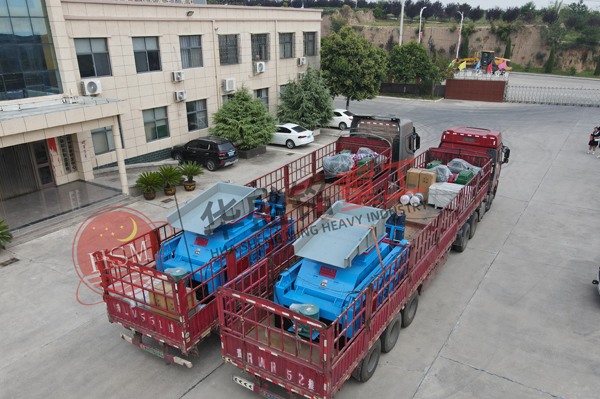 全液壓對輥破碎機(jī)